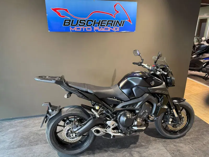 Yamaha MT-09 (2017 - 20) (5)