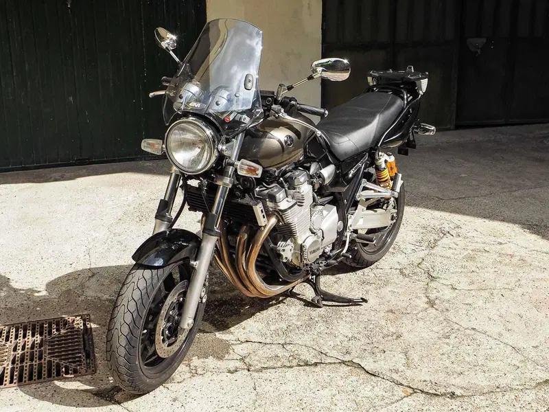 Yamaha XJR 1300 (2006 - 14)