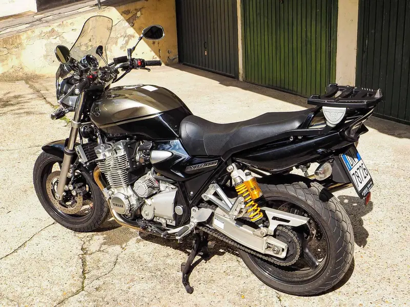 Yamaha XJR 1300 (2006 - 14) (3)