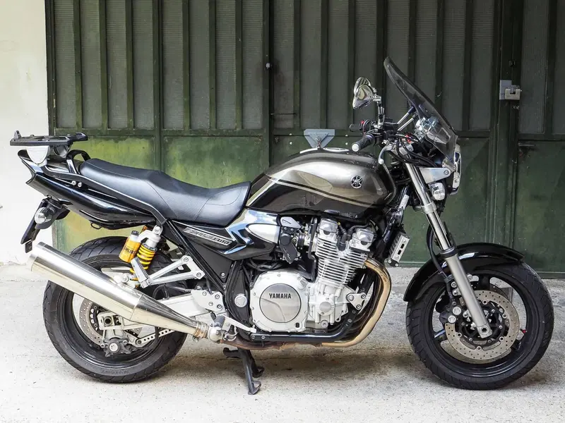 Yamaha XJR 1300 (2006 - 14) (5)