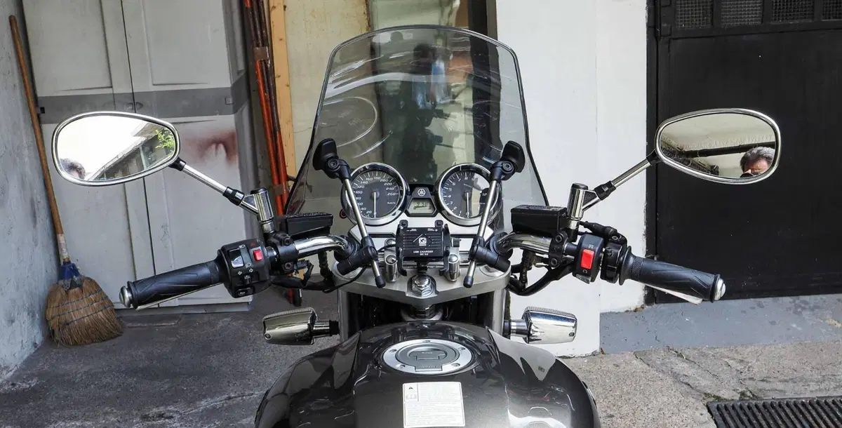 Yamaha XJR 1300 (2006 - 14) (6)