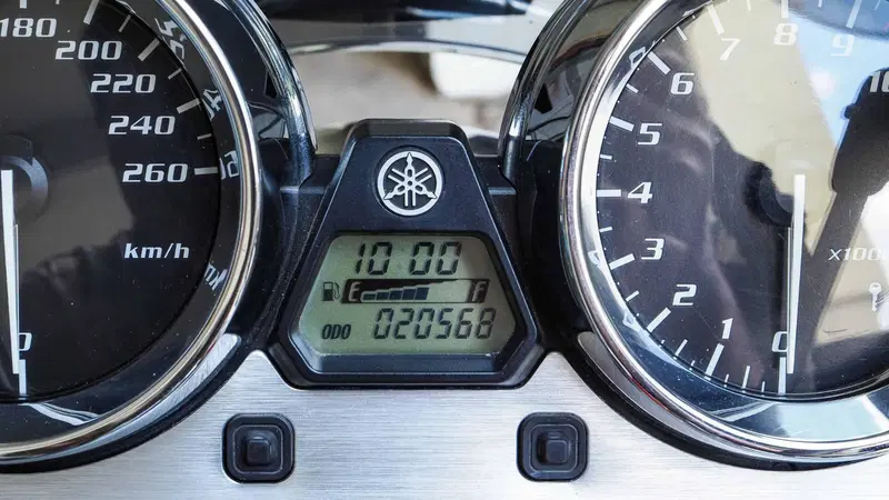 Yamaha XJR 1300 (2006 - 14) (7)