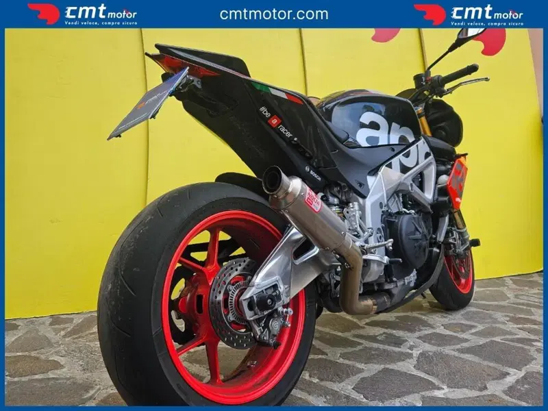 Aprilia Tuono V4 Factory (2017 - 18) (4)