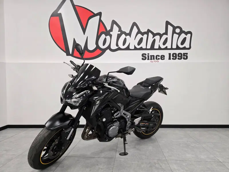 Kawasaki Z 900 (2017 - 18) (2)