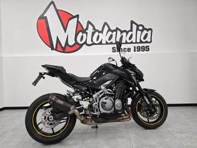 Kawasaki Z 900 (2017 - 18) (4)