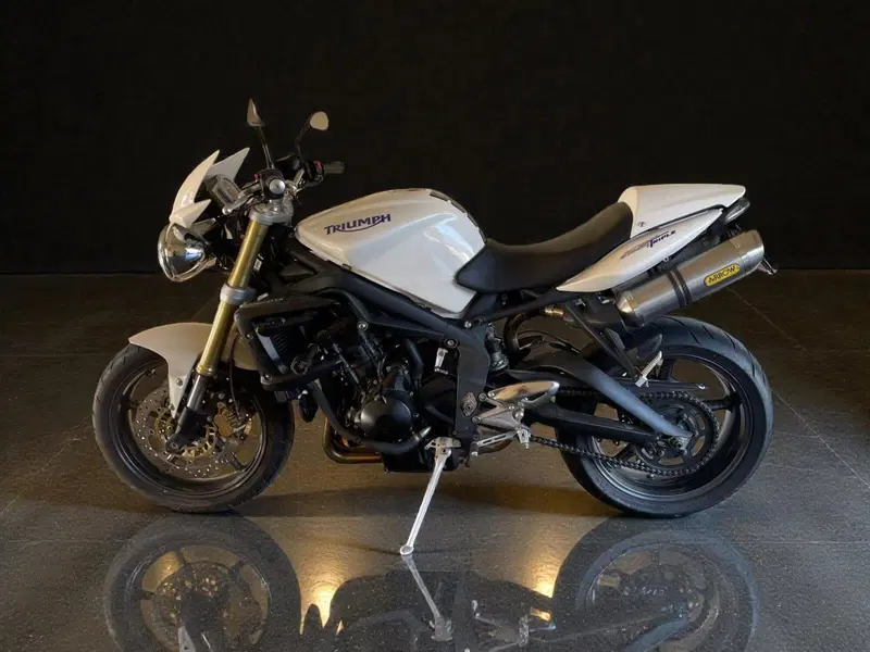 Triumph Street Triple (2007 - 12) (2)