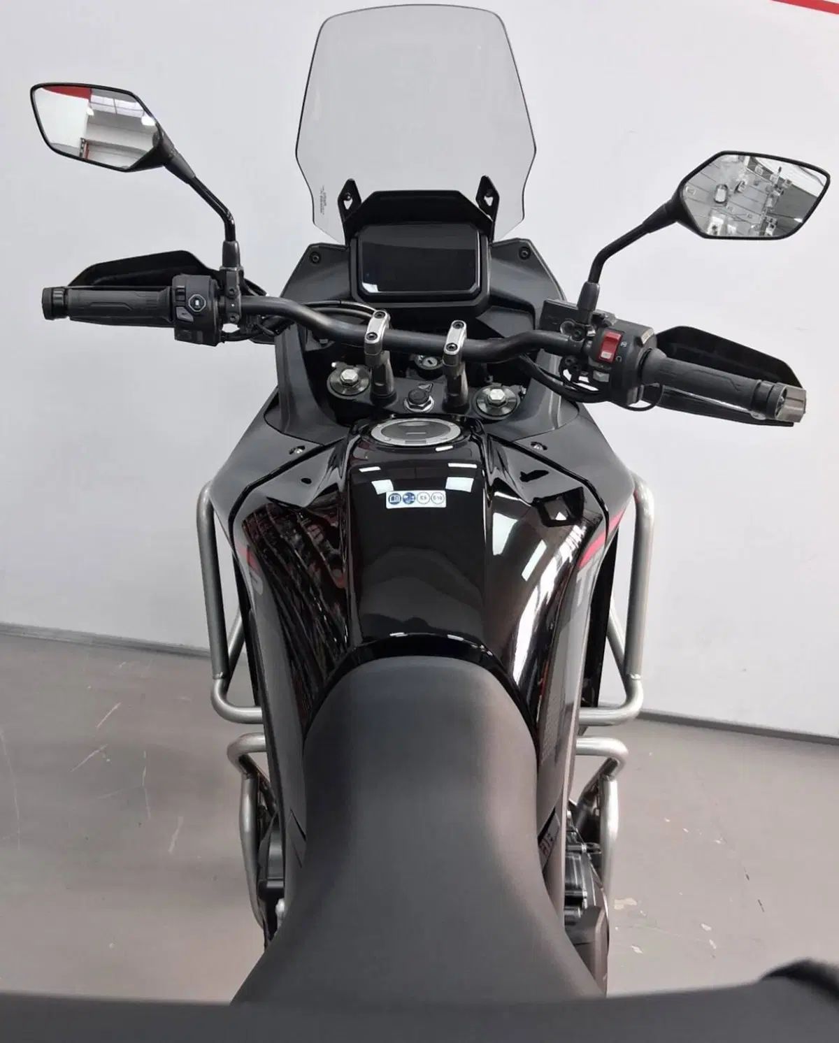 Honda Transalp XL750 (2025) (4)