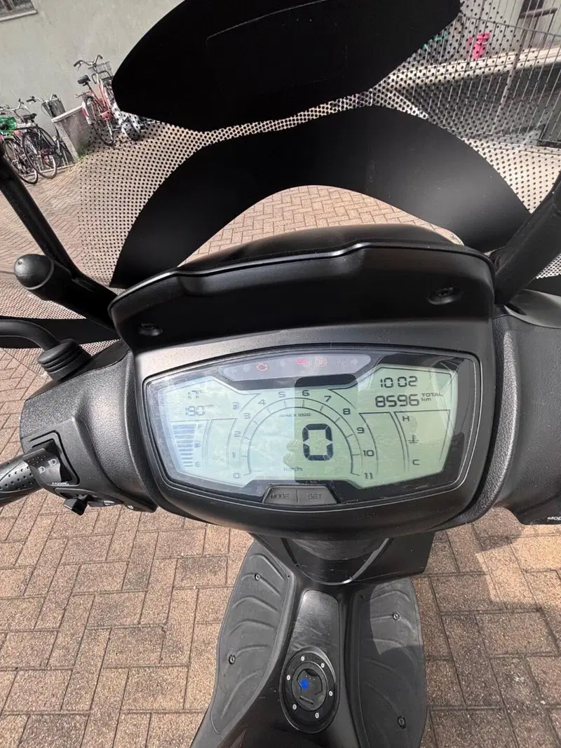Piaggio Medley 150 S ABS (2021 - 25) (5)