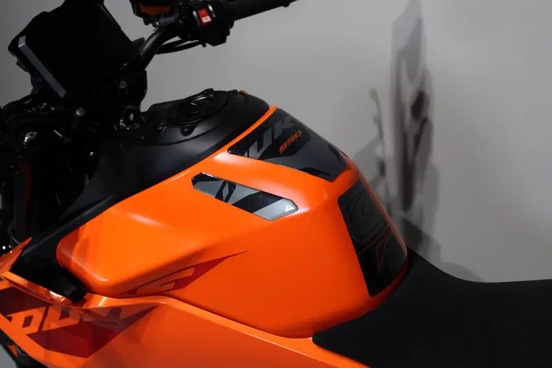 KTM 990 Duke (2024 - 26) (5)