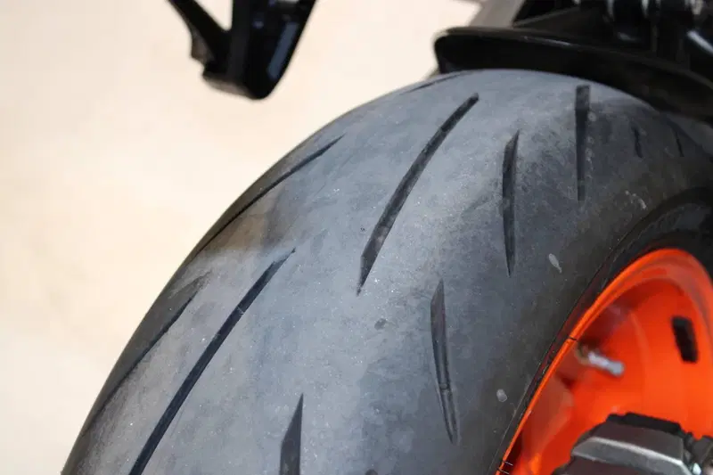 KTM 990 Duke (2024 - 26) (7)