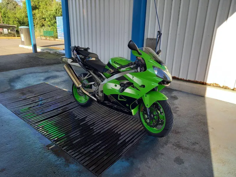 Kawasaki Ninja 900 ZX-9R (2002 - 05) (8)
