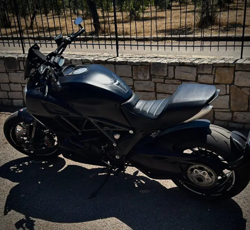Ducati Diavel 1200 (2014 - 16)
