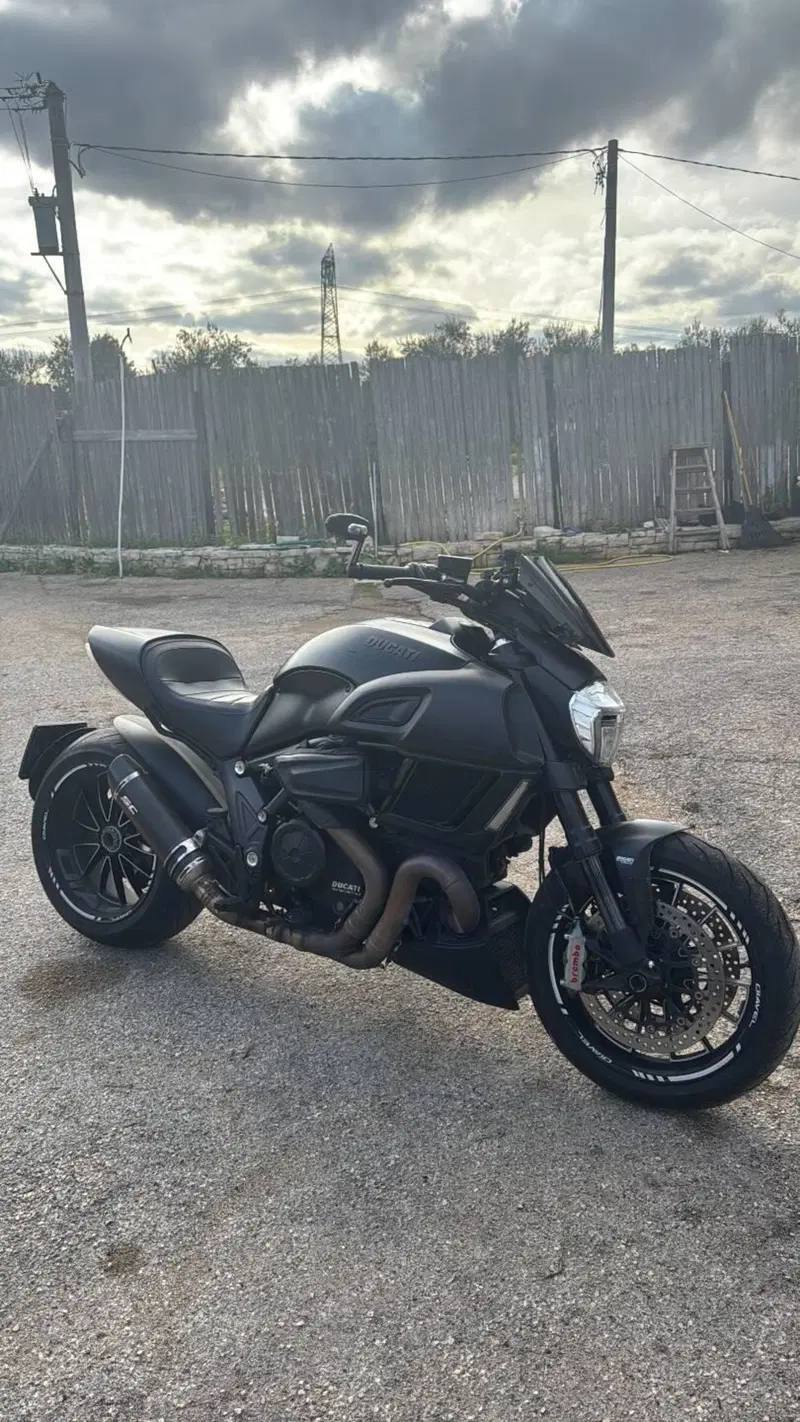 Ducati Diavel 1200 (2014 - 16) (5)