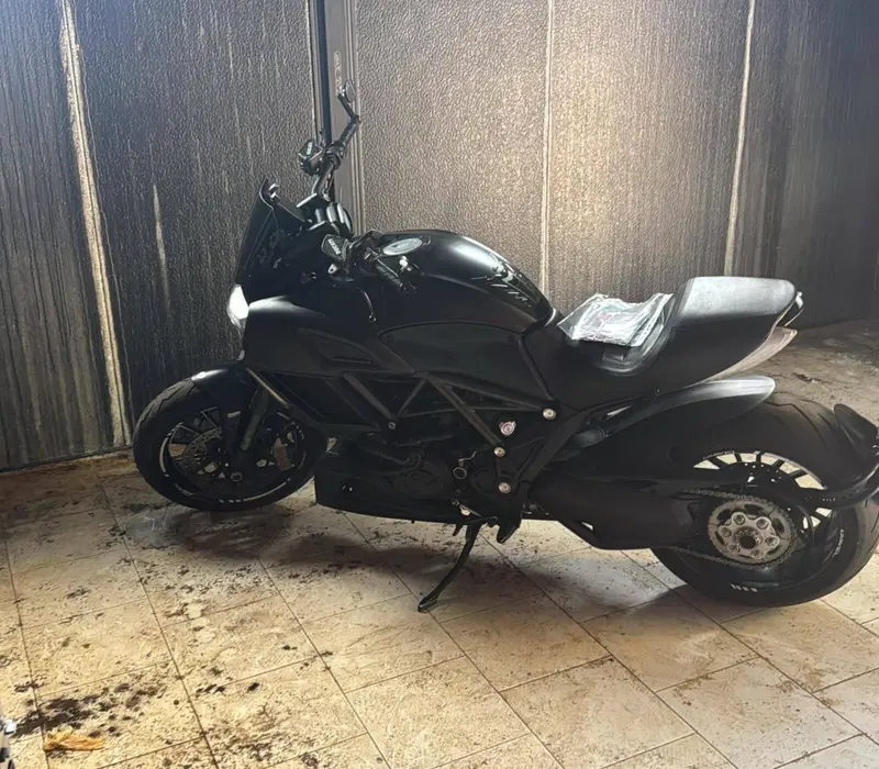 Ducati Diavel 1200 (2014 - 16) (6)