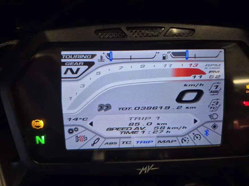 MV Agusta Turismo Veloce 800 Lusso SCS (2017 - 20) (4)