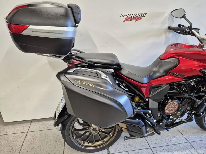 MV Agusta Turismo Veloce 800 Lusso SCS (2017 - 20) (3)