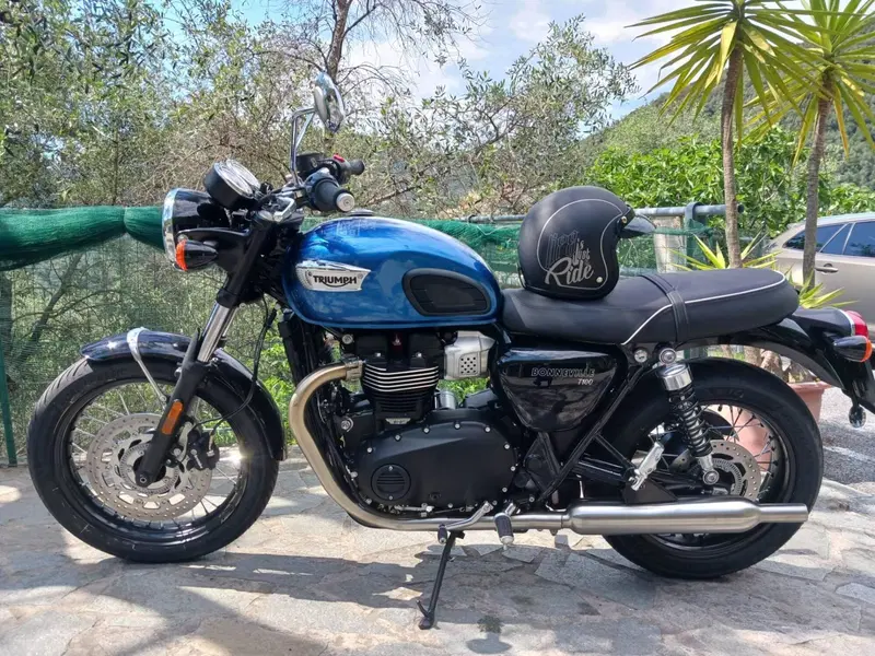 Triumph Bonneville T100 Chrome Edition (2023)