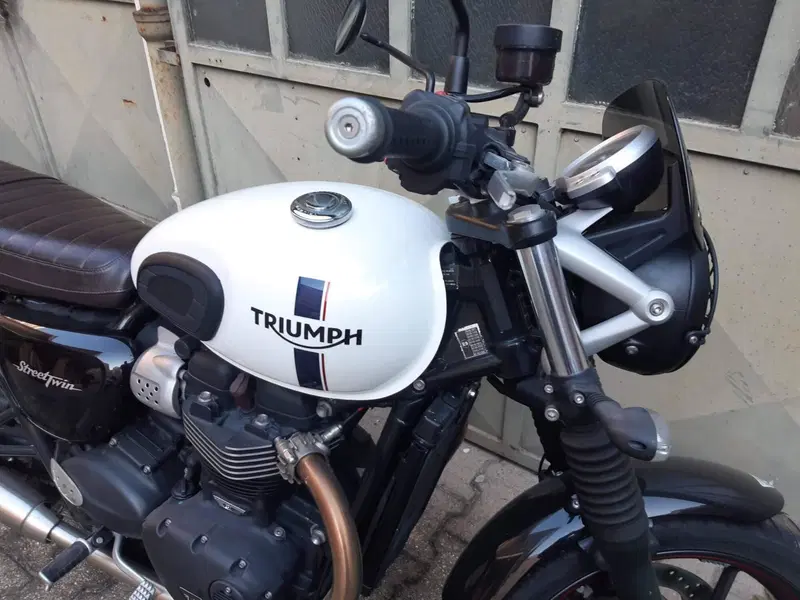 Triumph Speed Twin 900 (2023 - 24) (2)