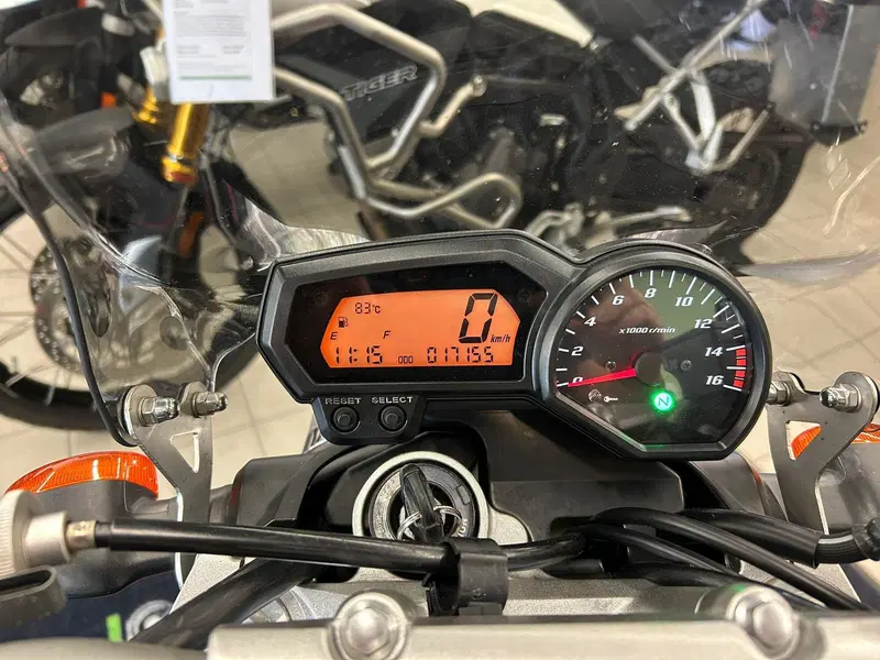 Yamaha FZ6 S2 (2007 - 11) (2)