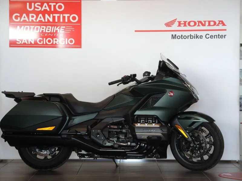 Honda GL 1800 Gold Wing DCT (2021 - 24) (3)