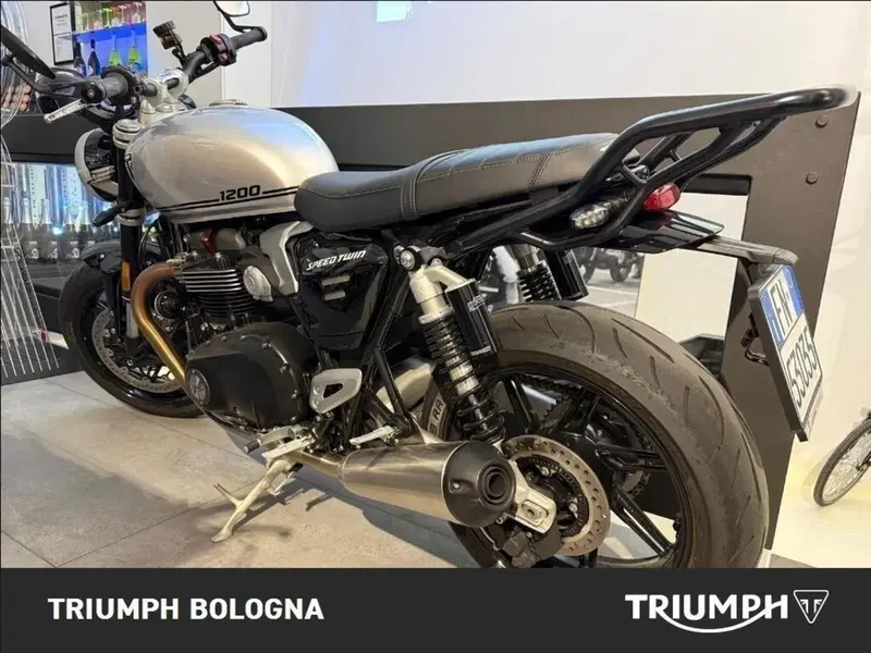 Triumph Speed Twin 1200 (2025 - 26) (2)