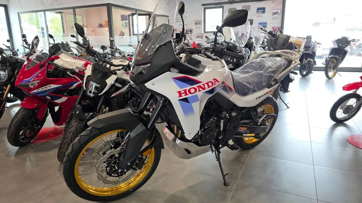 Honda Transalp XL750 (2026) (2)