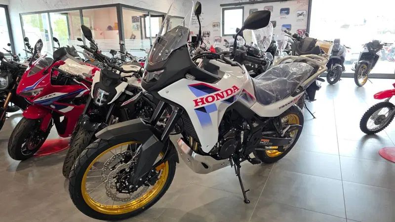 Honda Transalp XL750 (2026) (2)