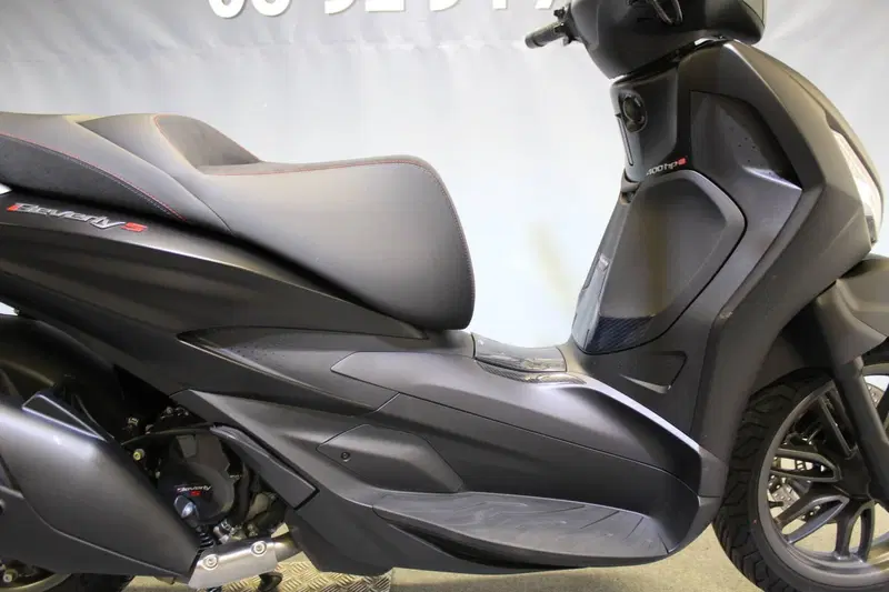 Piaggio Beverly 400 S ABS-ASR (2021 - 24) (9)