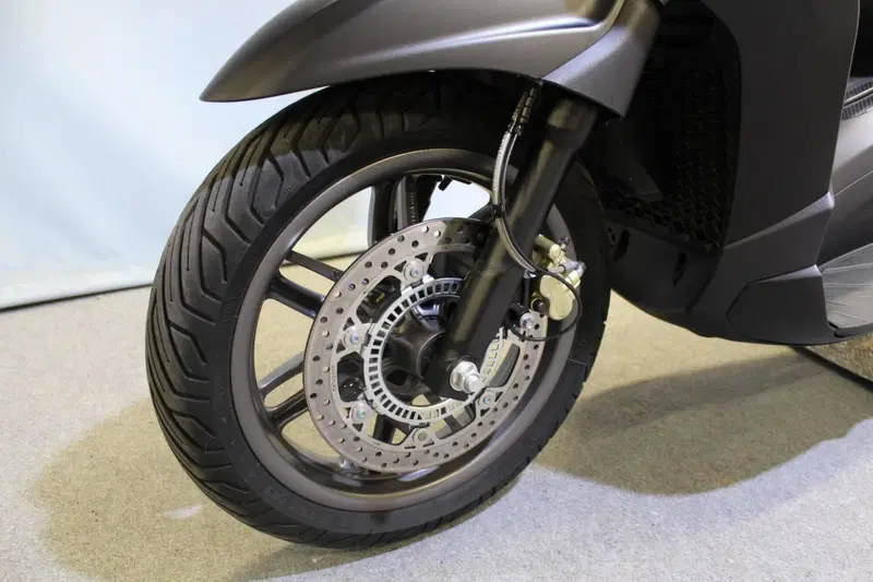 Piaggio Beverly 400 S ABS-ASR (2021 - 24) (13)
