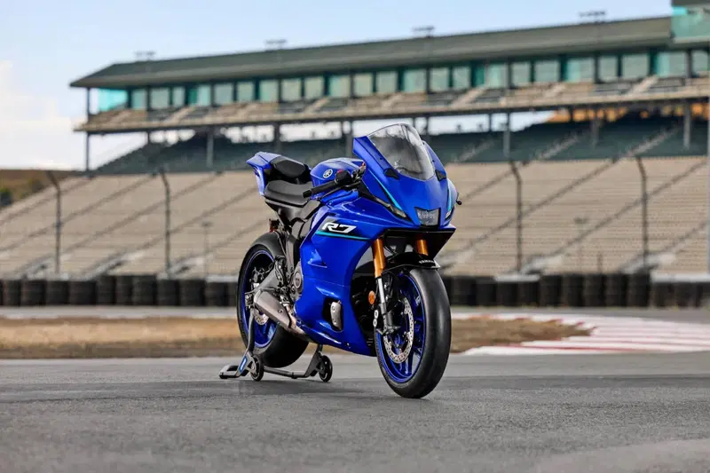 Yamaha YZF R7 (2021 - 25) (6)