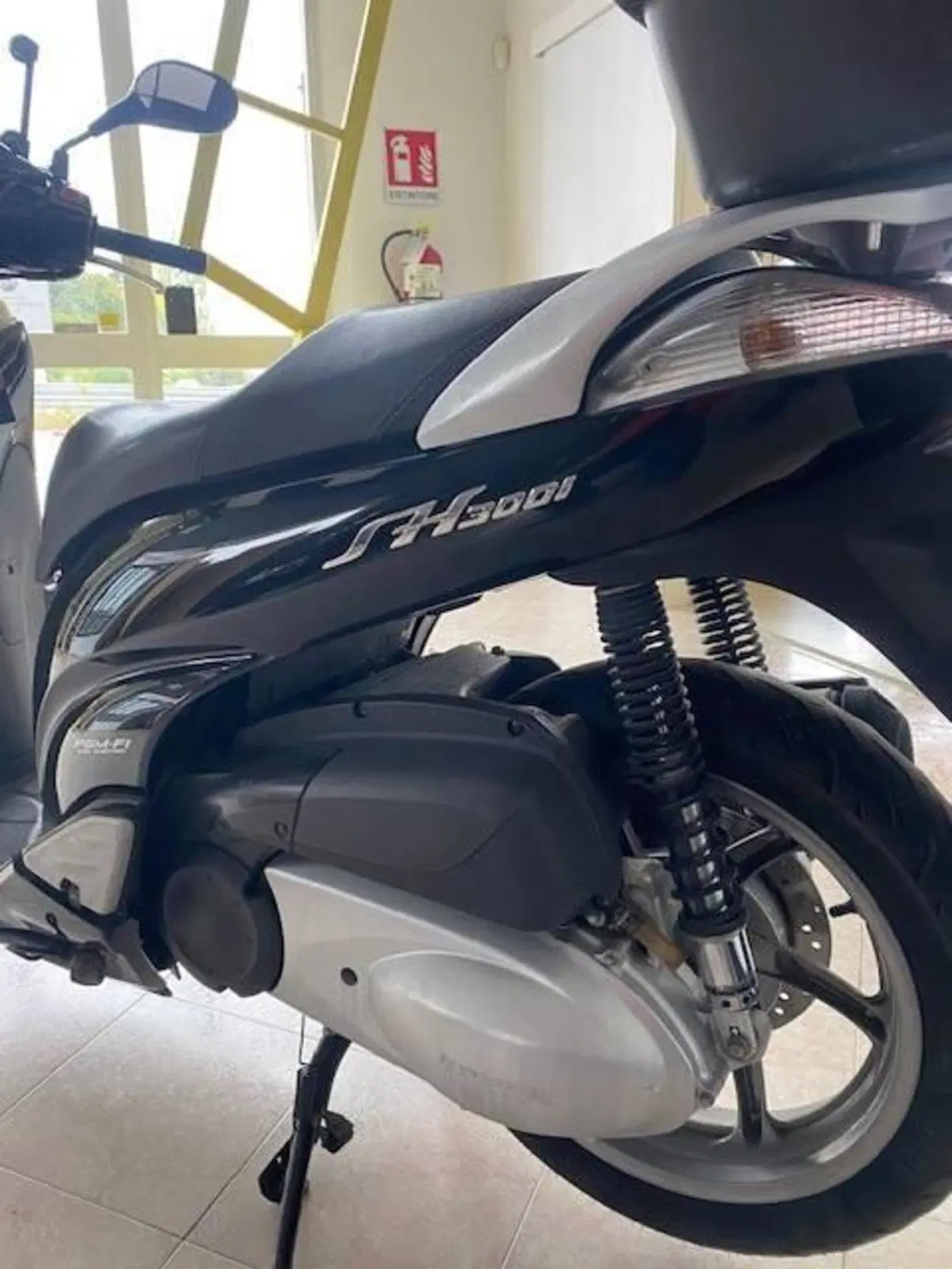 Honda SH 300 i (2006 - 10) (7)