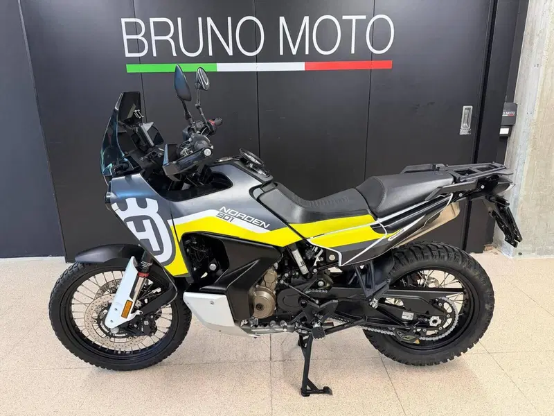 Husqvarna Norden 901 (2022 - 26) (2)