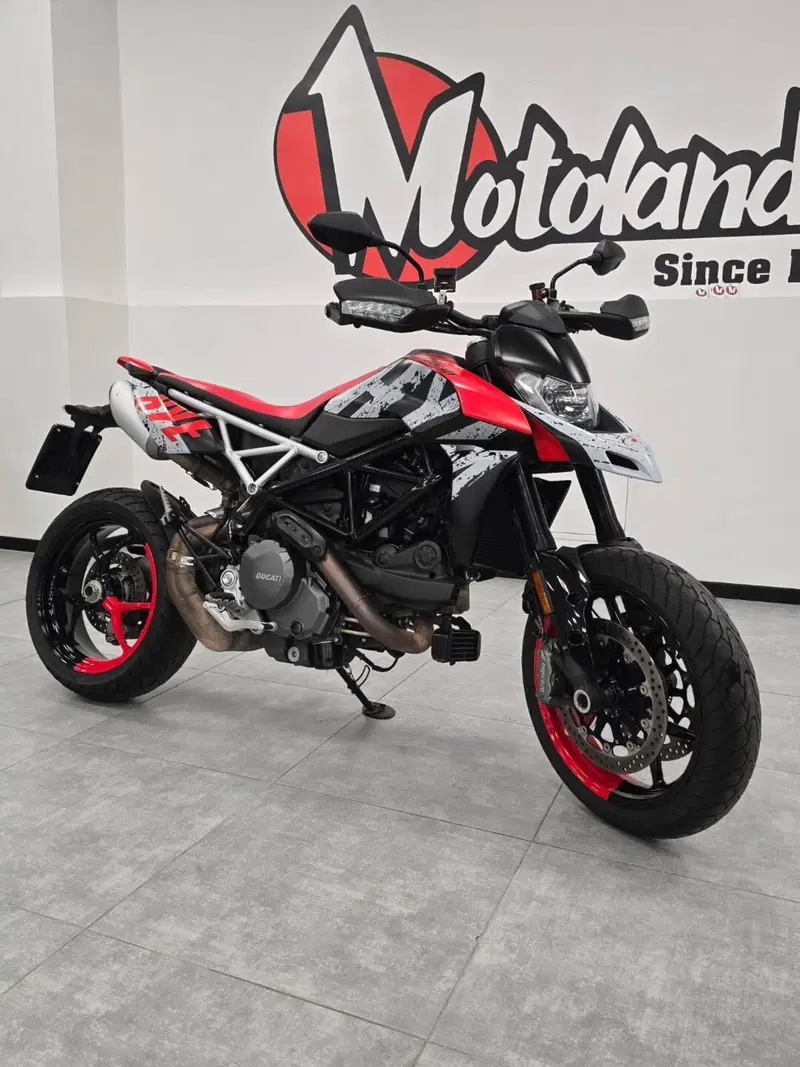 Ducati Hypermotard 950 RVE (2022 - 25) (4)