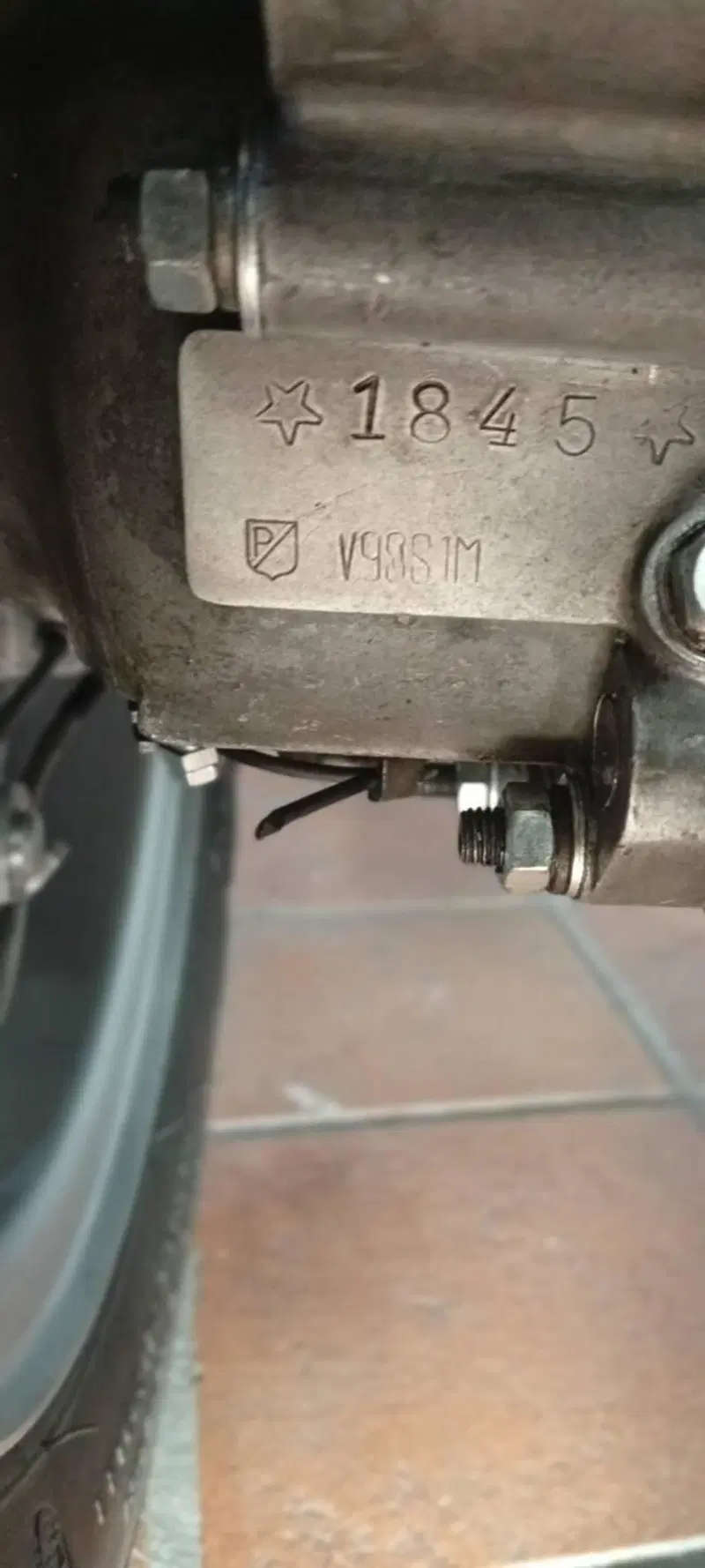 Piaggio  Vespa 90 SS (3)