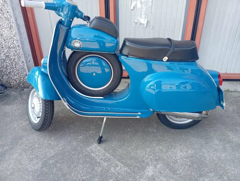 Piaggio  Vespa 90 SS (12)