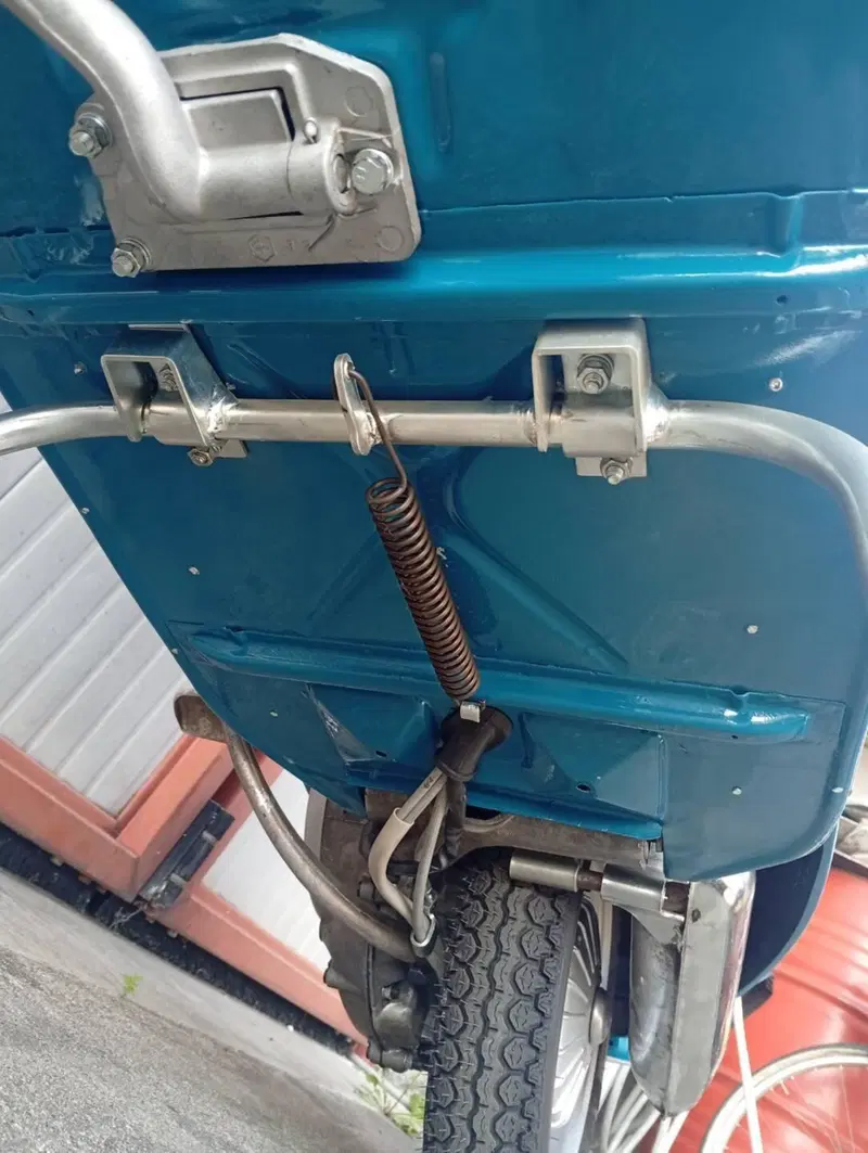 Piaggio  Vespa 90 SS (13)