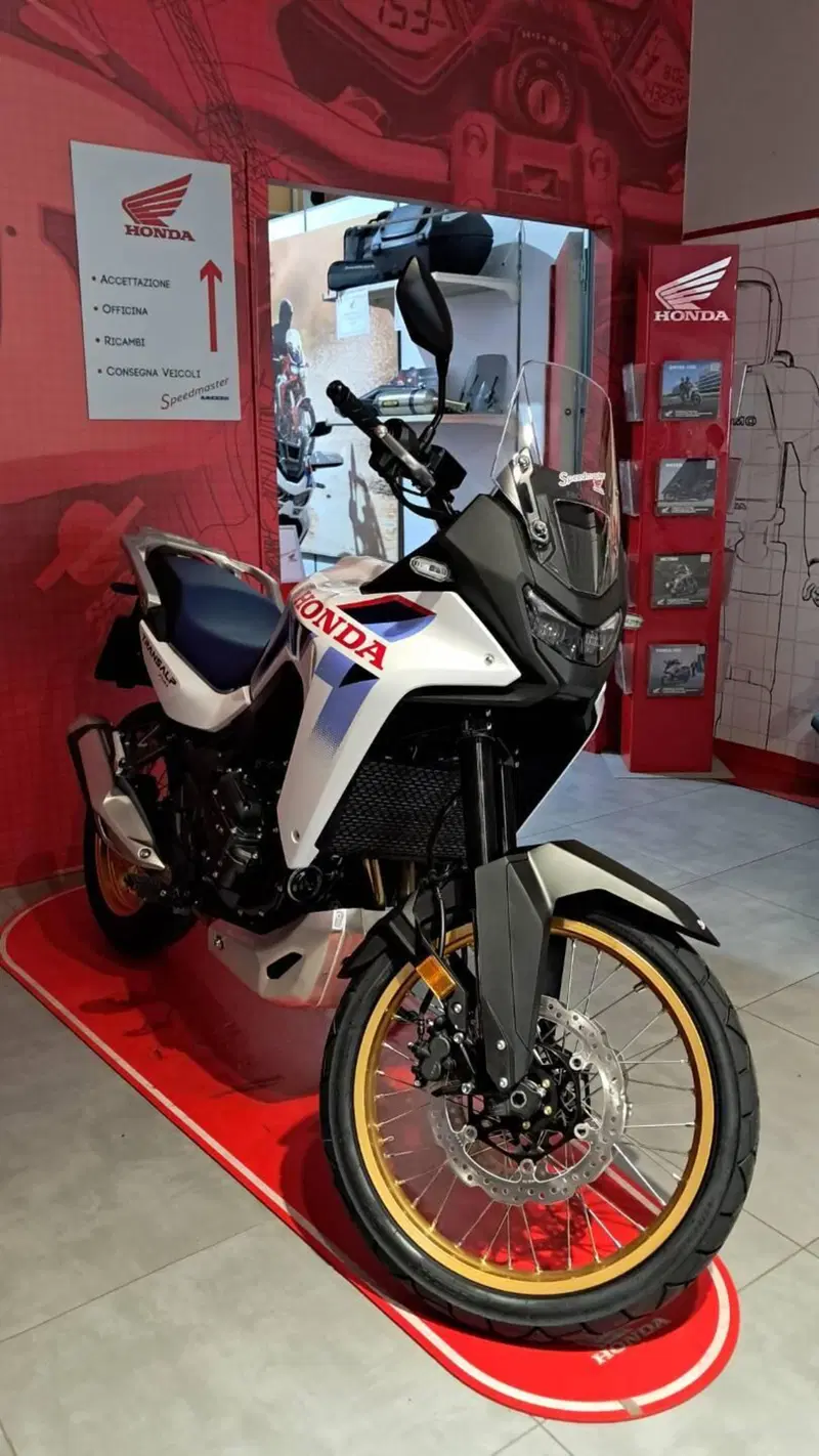 Honda Transalp XL750 (2026) (2)