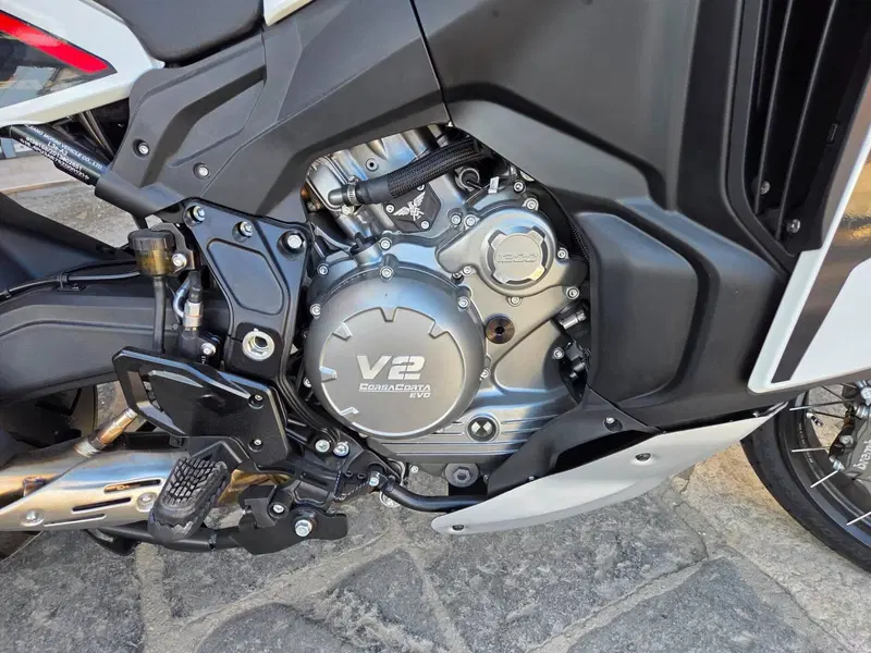Moto Morini X-Cape 1200 (2026) (6)