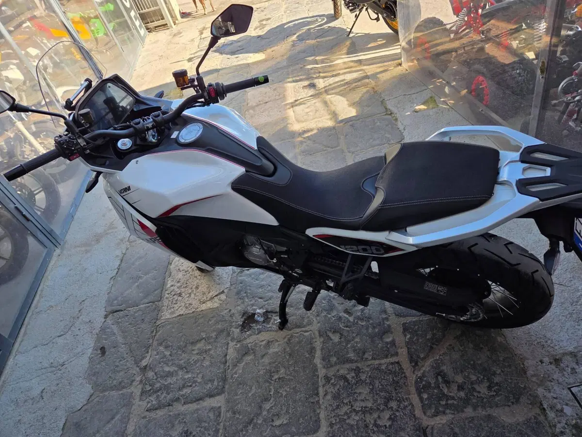 Moto Morini X-Cape 1200 (2026) (5)