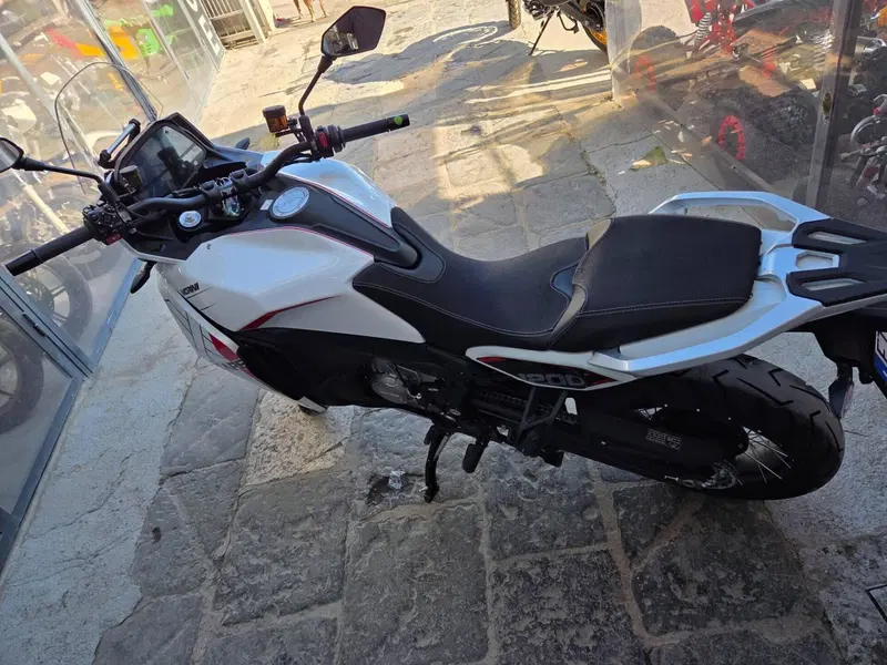 Moto Morini X-Cape 1200 (2026) (5)