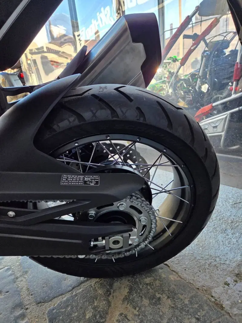 Moto Morini X-Cape 1200 (2026) (9)