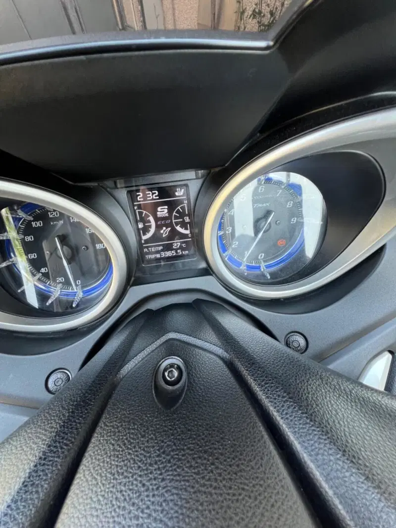 Yamaha T-Max 530 DX (2017 - 19) (10)
