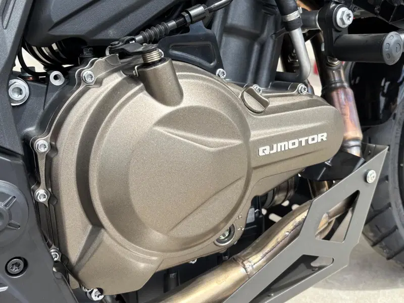 QJ Motor SRT 600 SX (2024 - 26) (10)