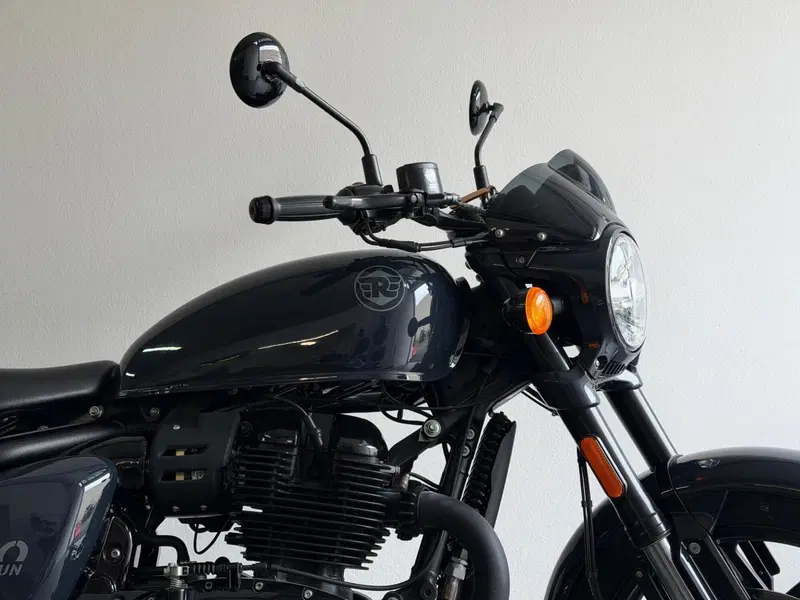 Royal Enfield Shotgun 650 (2024 - 26) (2)