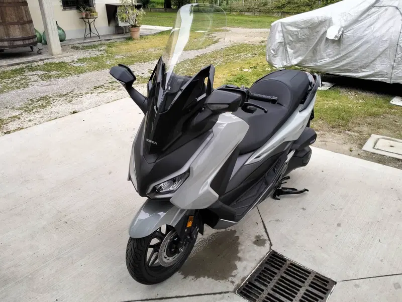 Honda Forza 350 Deluxe (2022 - 24) (4)