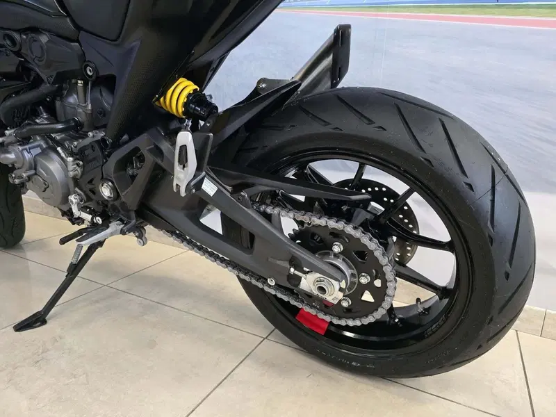 Ducati Monster 937 (2021 - 25) (5)