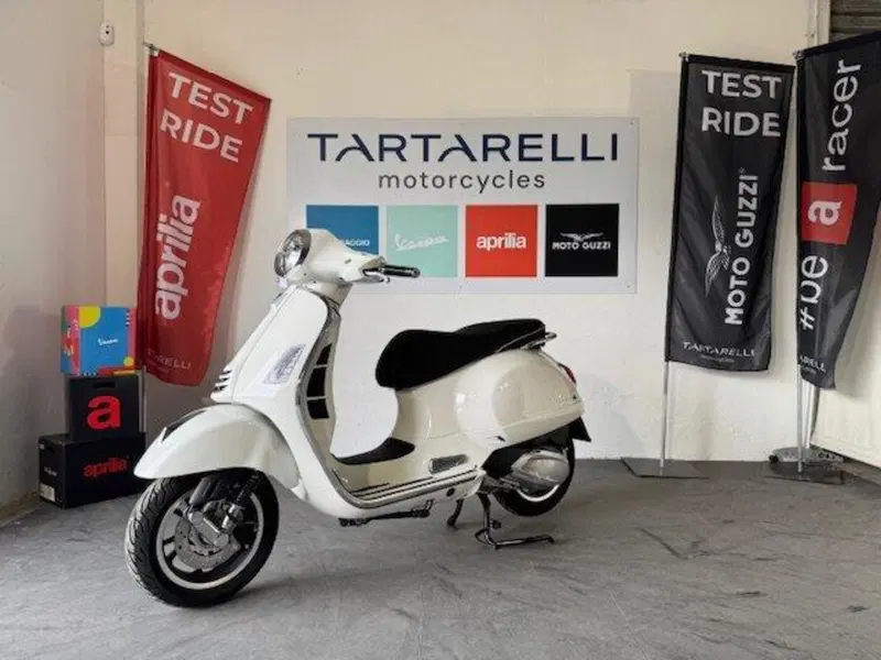 Vespa GTS 310 Super (2025 - 26) (2)
