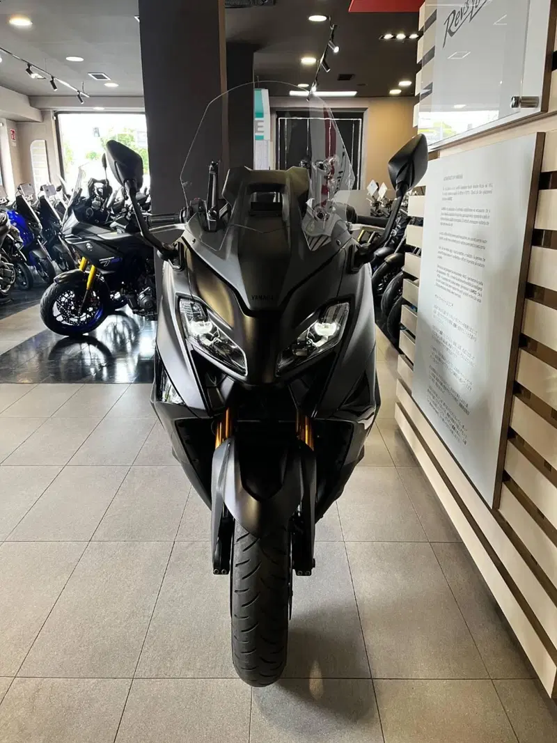 Yamaha T-Max 560 Tech Max (2022 - 24) (3)