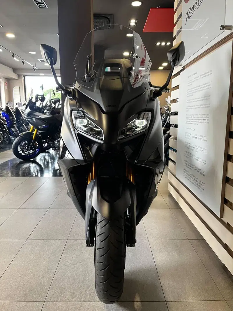Yamaha T-Max 560 Tech Max (2022 - 24) (4)