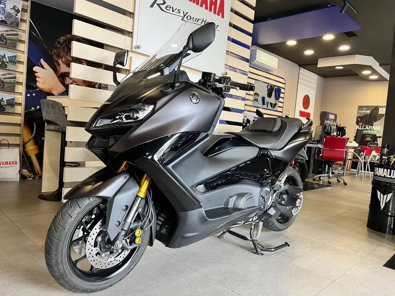 Yamaha T-Max 560 Tech Max (2022 - 24) (10)